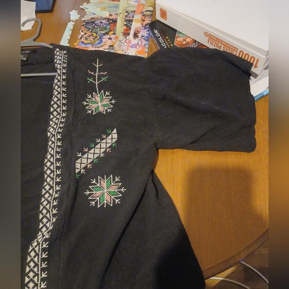 Short embroidery forever 21 fashion casual open  kimono jacket. - Picture 2 of 4